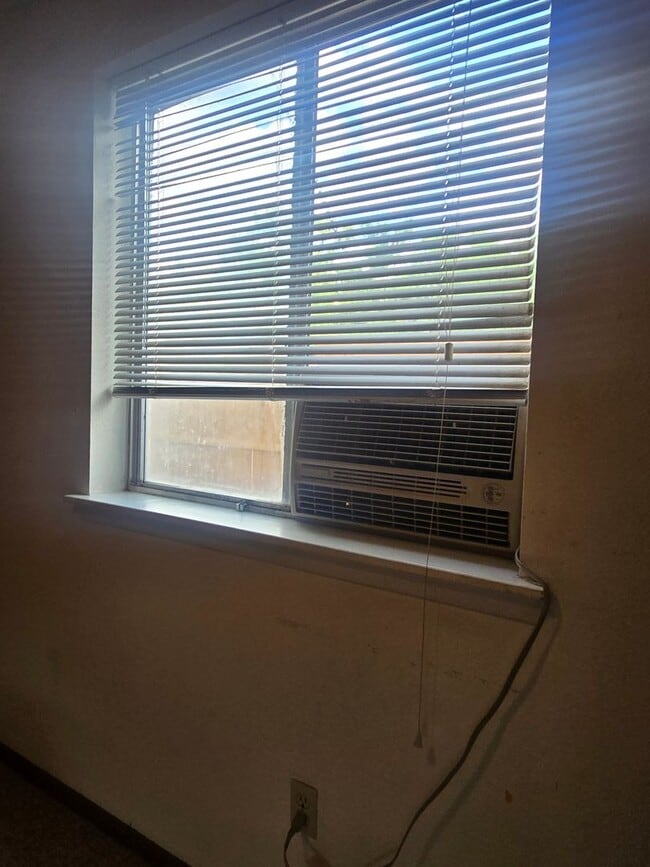 Photo - 2510 N Lee Ave Unit #3