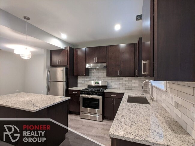 Photo - 1134 Maple Ave Unit 3