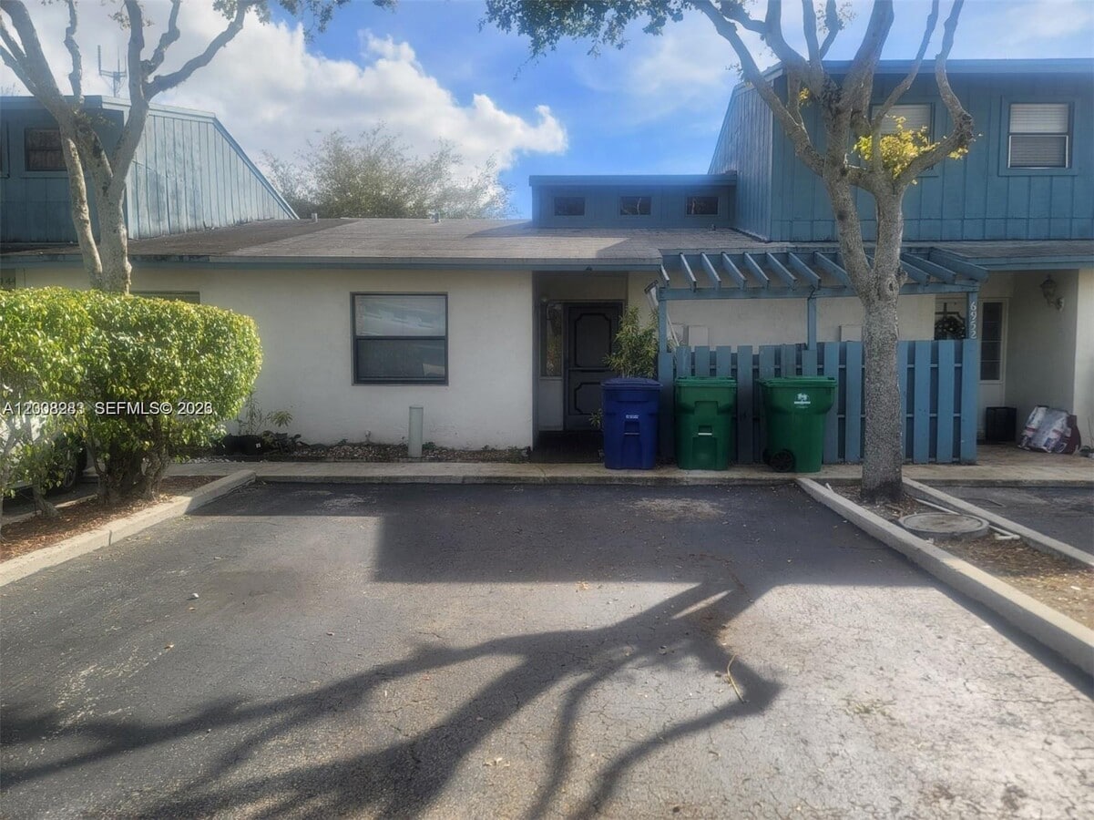 Photo - 6948 SW 36th Ct