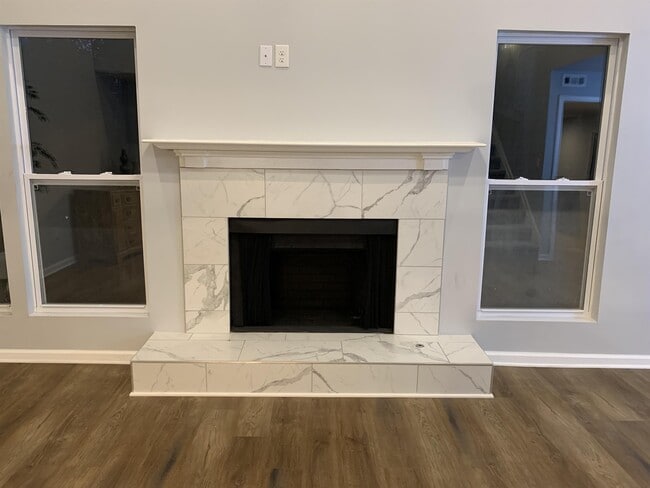 Photo - 924 Chapman Cir