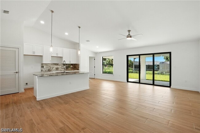 Photo - 2808 24th St SW