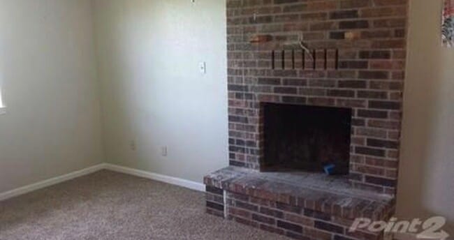 3905 Country Meadows Cir