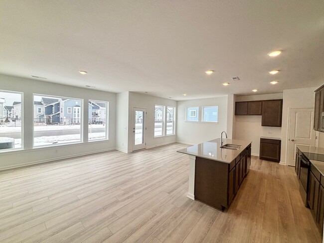 Photo - 1159 149th St W