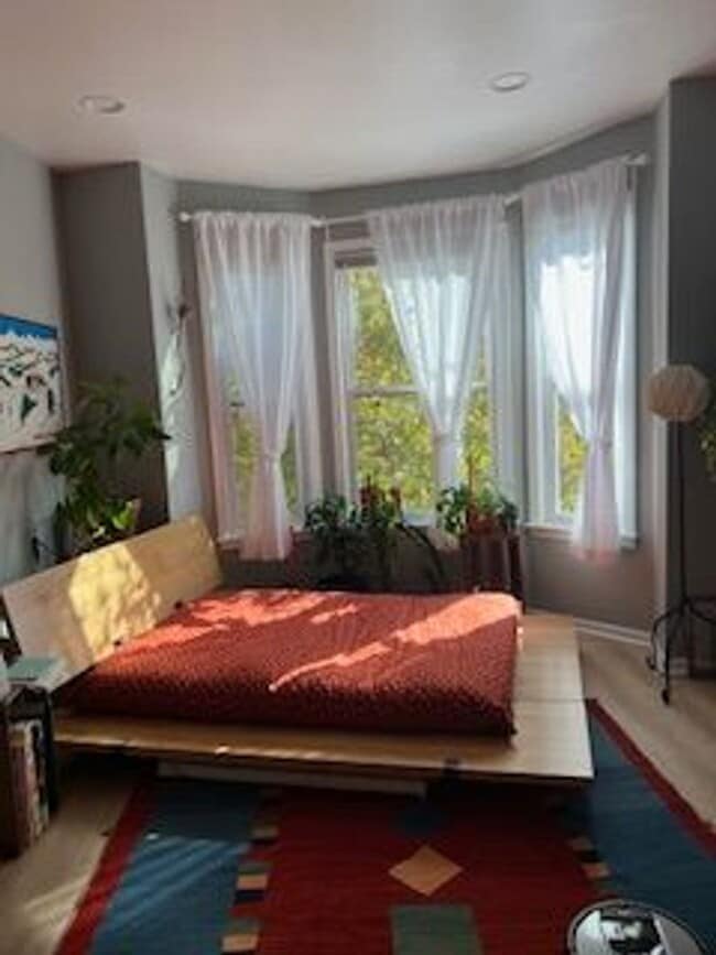 Photo - Spacious 3BR (or 2BR + Office) w/ In-Unit Laundry – Renovated, Near Yale SOM Unidad 2R