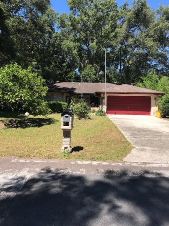 Charming 3/2 Home in Citrus Springs – Fenc... - Charming 3/2 Home in Citrus Springs – Fenc...