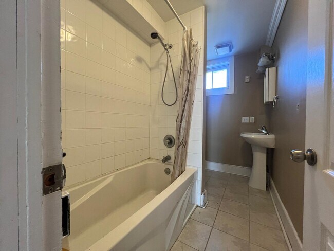 Photo - 73 St Paul St Unit 2