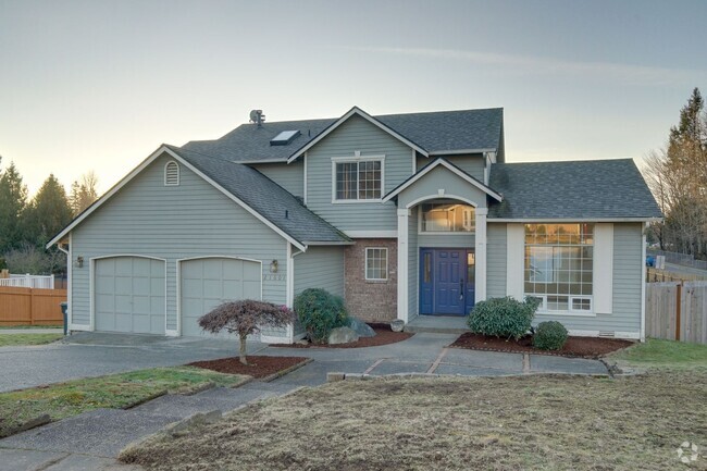 Building Photo - Meadow Glen 2 Story Rental