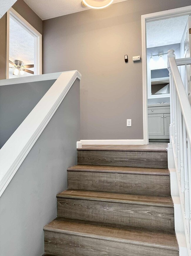Photo - 1222 Henry St Townhome
