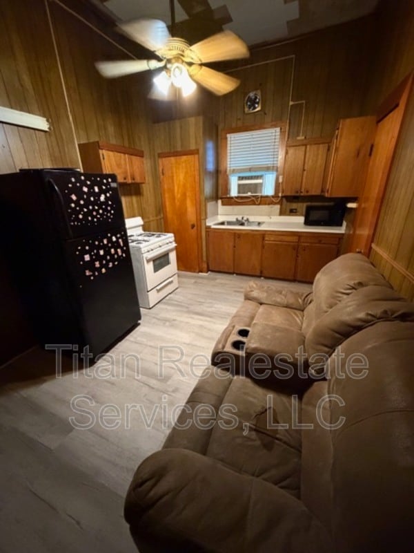 Photo - 218 W St Peter St Unit 7