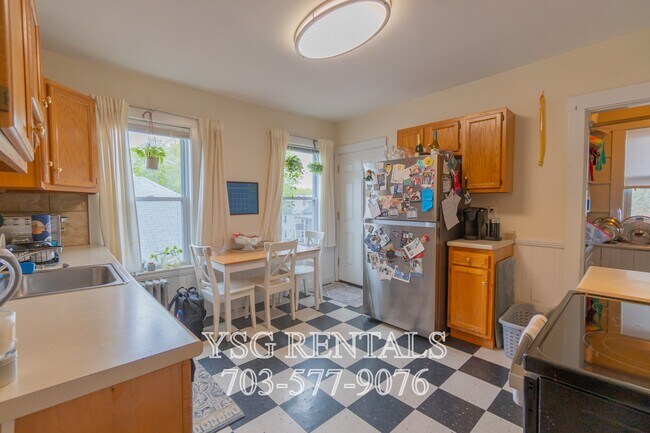 40 Easton St