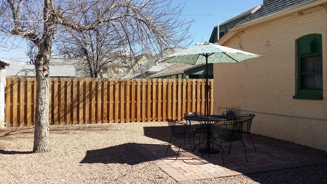 Foto principal - 607 Harrison Ave