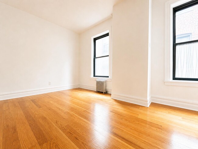 Photo - 188 Claremont Ave Unit 11