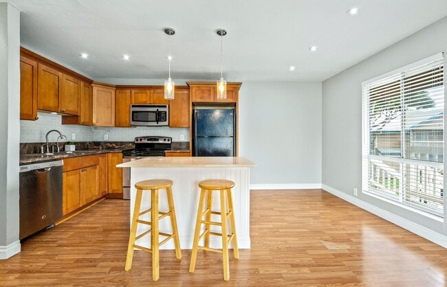 Photo - Fully Renovated Unfurnished 2 Bedroom/1.5 Bath at Southpointe