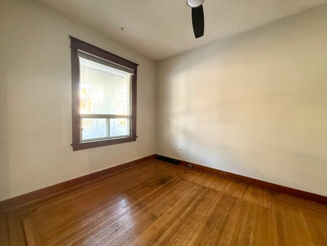 Photo - 12 Senator Ave