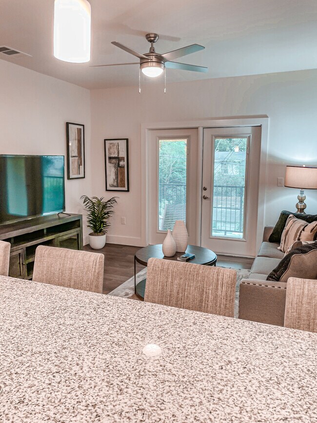 Avanti Legacy Valor Heights