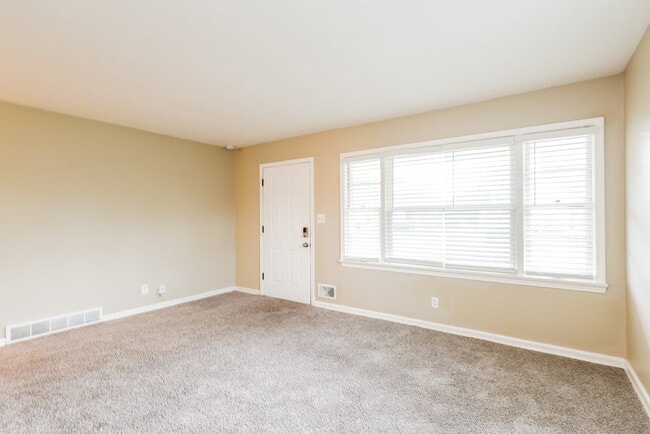 Photo - 1123 Clay Ave