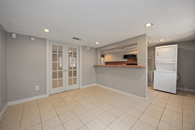 Photo - 1711 Wentworth St