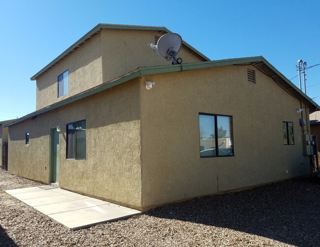 Photo - 1415 E Lee St