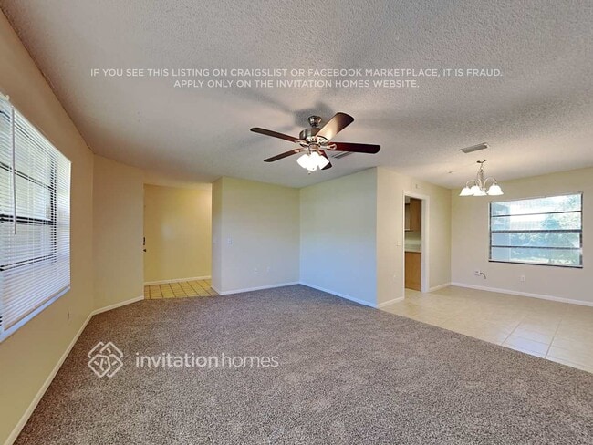 Photo - 1856 Edith St NE