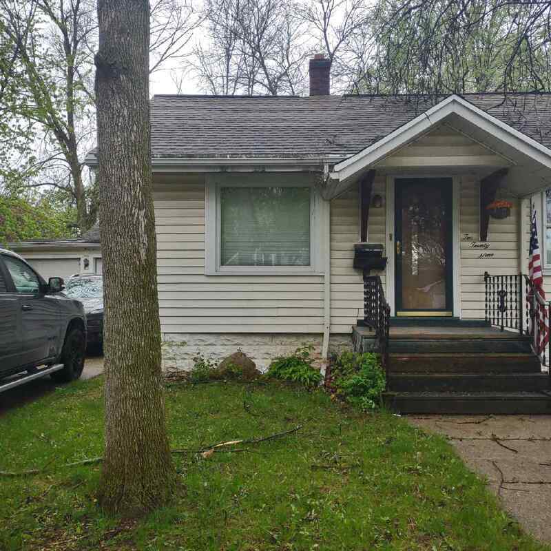 Photo - 229 Idlewild St