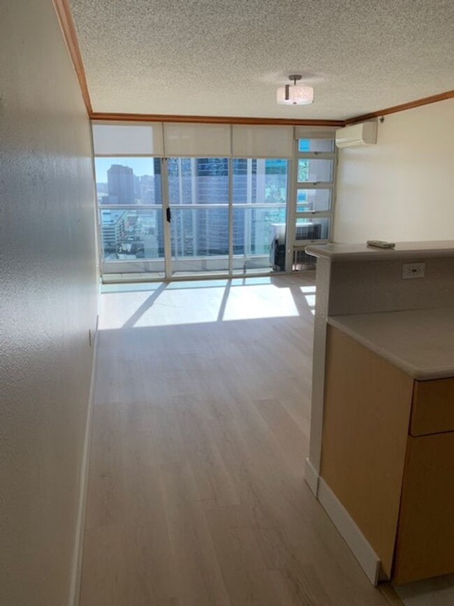 Photo - 1133 Waimanu St