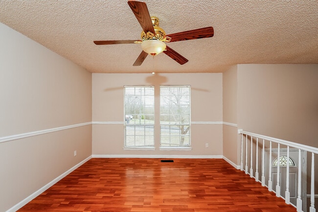 106 Twin Lakes Rd
