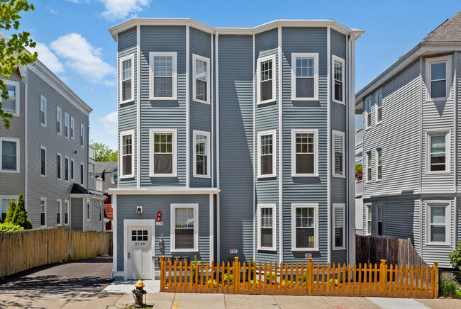 Photo - 2149 Dorchester Ave Unidad 4