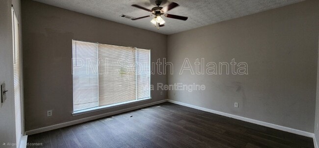 Photo - 1749 Carrington Dr