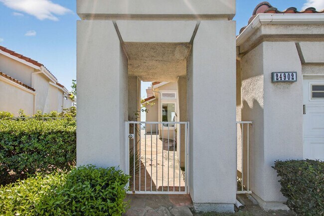 Photo - The Ultimate Coastal Escape: 3 Bedrooms with Panoramic Ocean Views in Gated Waterford Pointe!