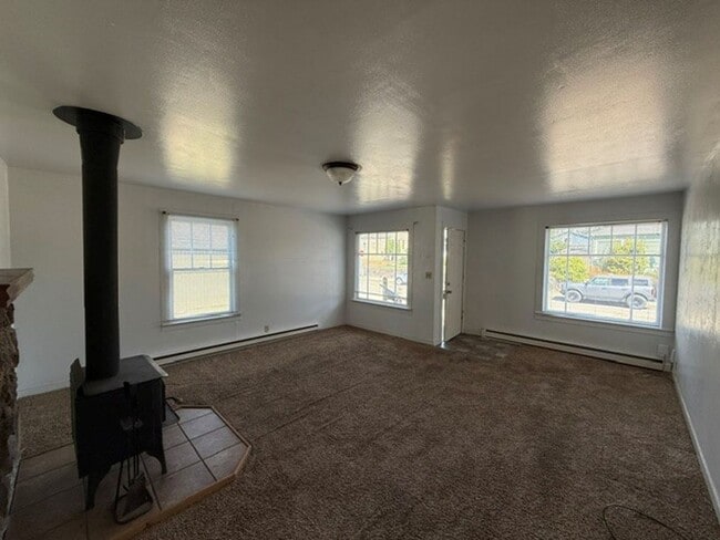 675-685 Elrod Ave Unit 675 Elrod