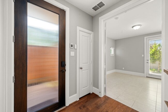 Photo - 6703 Highclere Manor Ln