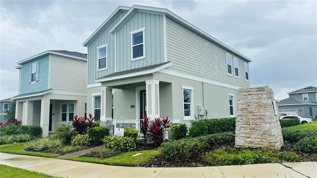 Photo - 16956 Hamlin Vw St