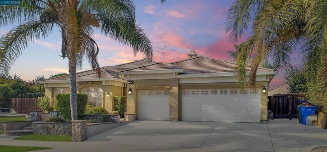 Photo - 2321 Star Lilly St