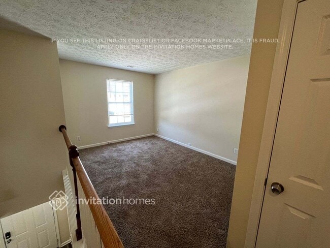 Photo - 170 Meadowridge Dr