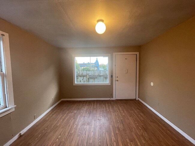 Photo - 576 Main St Unit 576 Main #A [PRM: Marlene]