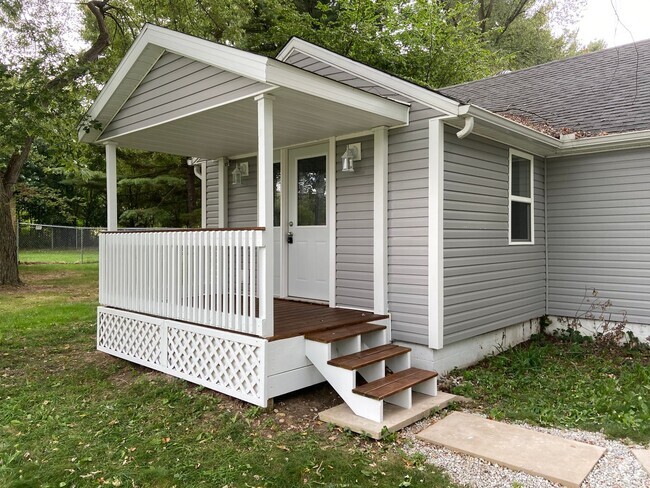 Building Photo - 3 bedroom in Granger in PHM school district Rental