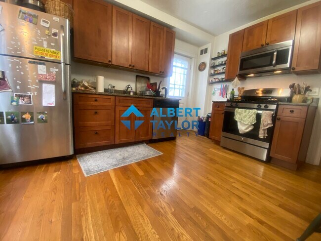 Photo - 64 Murdock St Unidad 2