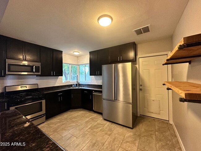 Photo - 1802 E Hubbell St