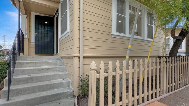 Photo - 4118-4120Penniman Unit 4118