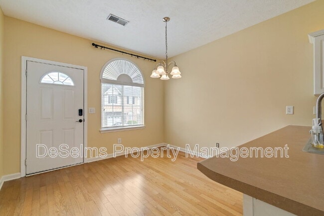 Photo - 612 Spence Enclave Way