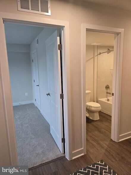 33 Oasis Ave