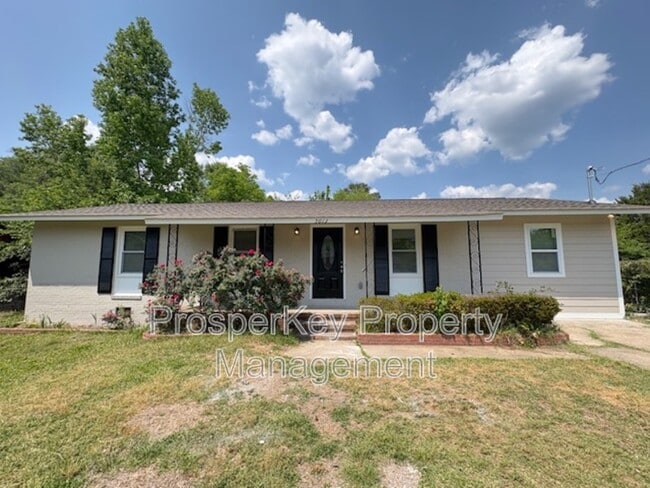 Building Photo - 5613 Pollman St