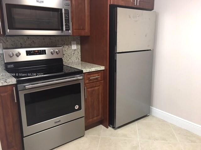 Photo - 10738 N Kendall Dr Unidad K17