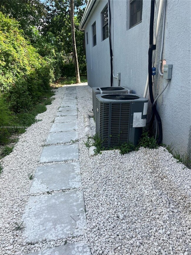 Photo - 1152 NW 127th St