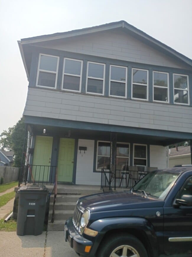 Building Photo - 1534 E Broadway St