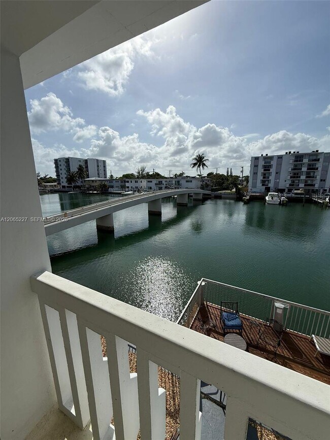 8080 Tatum Waterway Dr Unit 19