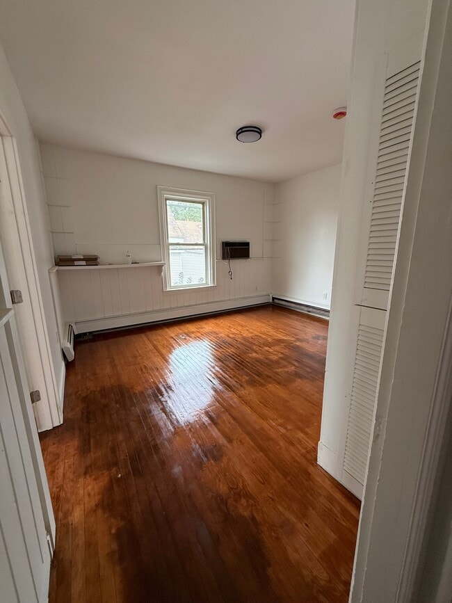 22 Park St Unit 2