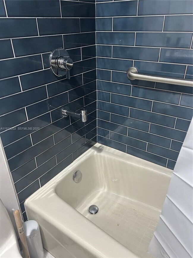 Photo - 6201 SW 38th Ct