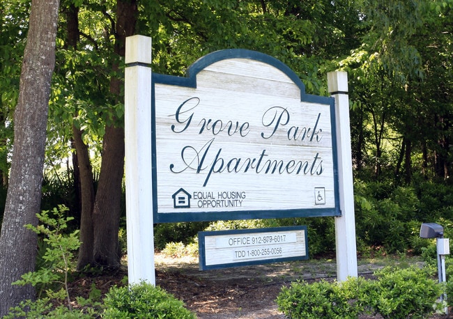 Photo - Grove Park  Apartments