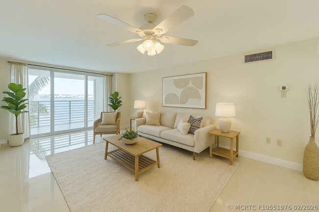 Photo - 1175 NE Miami Gardens Dr Unit 405